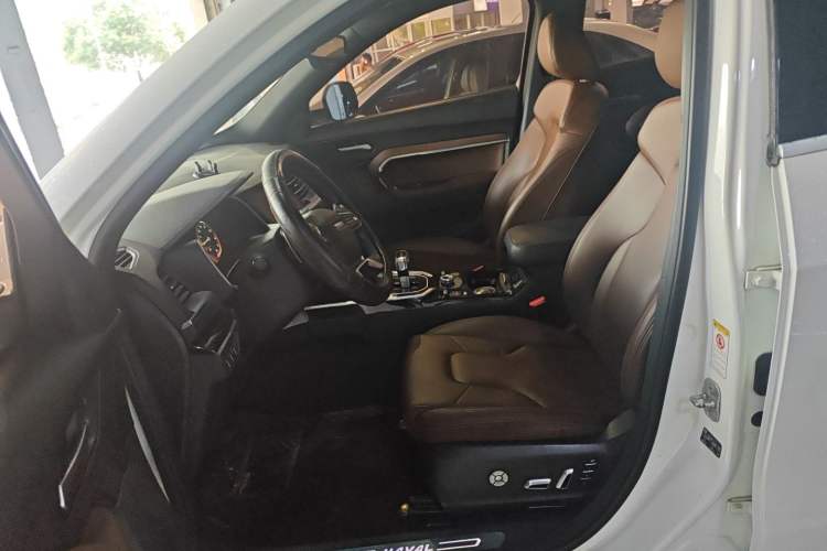 Used Haval H6 2017 Red-Label 2.0T Automatic Two-Wheel Drive Leading Edition
