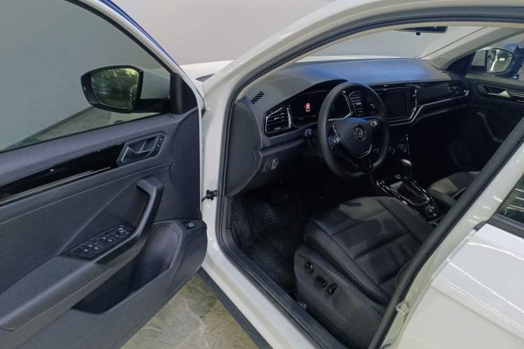 Used Volkswagen T-ROC 2020 280TSI DSG Two-Wheel Drive Comfort Version