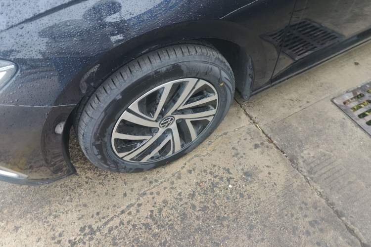 Used Volkswagen Lavida 2023 300TSI DSG Full-Comfort Edition
