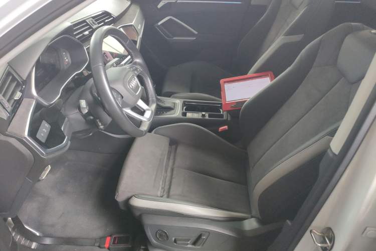 Used Audi Q3 2022 40 TFSI Fashion Dynamic Model