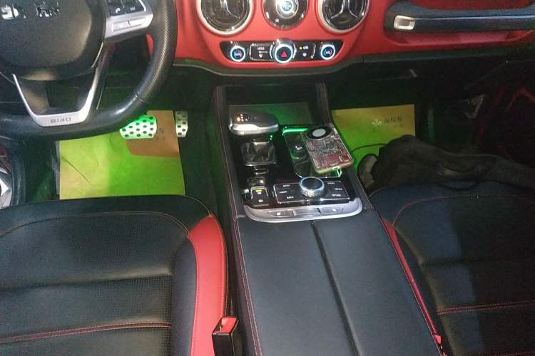 Used Beijing Auto BJ40 2020 2.0T Automatic Four-Wheel Drive Urban Hunter Edition Prestige Version
