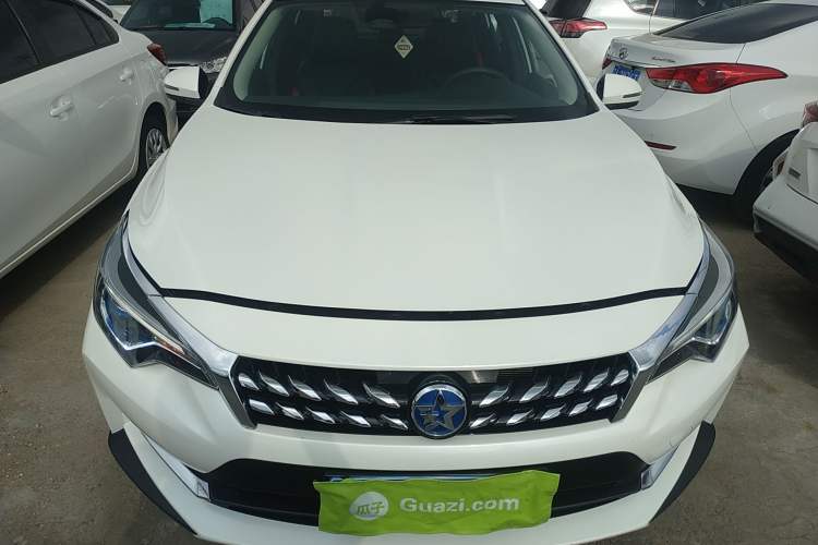 Used Venucia D60 2019 1.6L XL CVT Smart Connect Elite Edition
