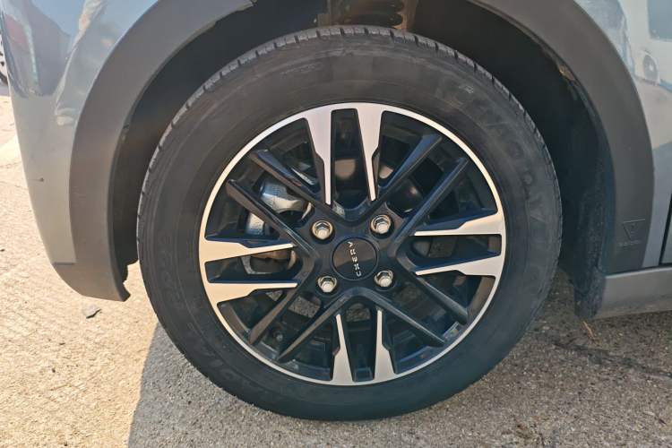 Used Chery Little Ant 2022 Revised Version Sweet Pink Edition Half-Sugar Version Lithium Iron Phosphate 30.7 kWh 30 kW 301 km