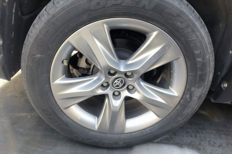 Used Toyota Highlander 2018 2.0T Four-Wheel Drive Luxury Version 7 Seats China VI Standard
