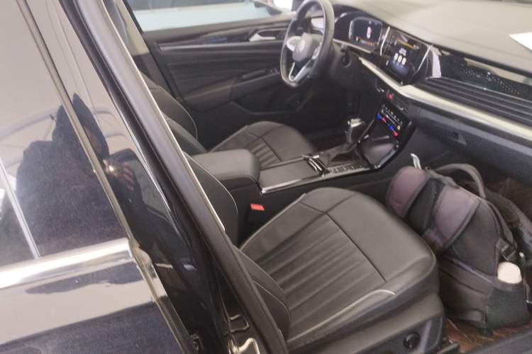 Used Volkswagen Passat 2022 330TSI Starry Elite Edition Custom Version
