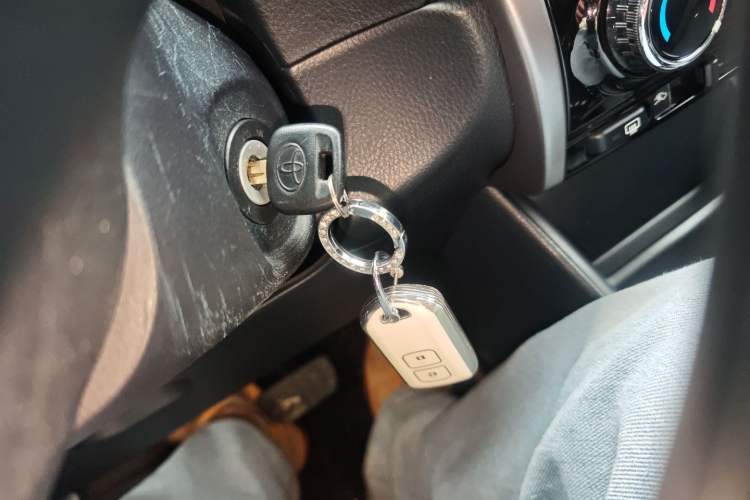 Used Toyota YARiS L 2021 X-Trail 1.5L CVT Leading Edition