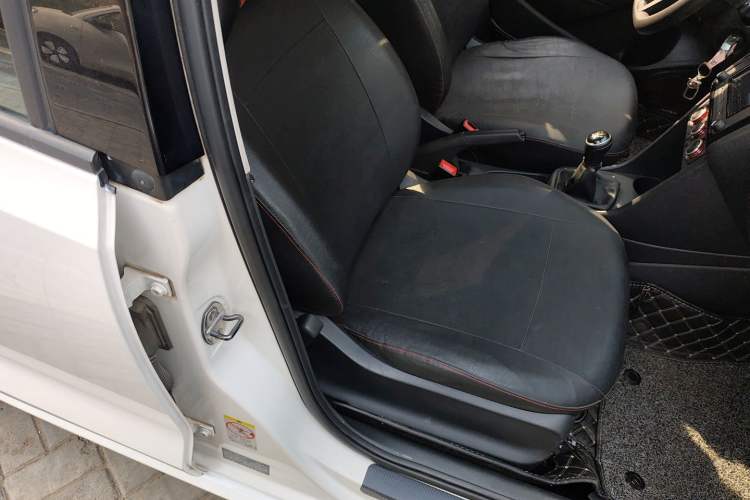 Used Volkswagen Polo 2014 1.4L Manual Fashion Edition