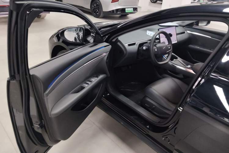 Used XPeng MONA M03 2024 620 with Ultra-Long Range
