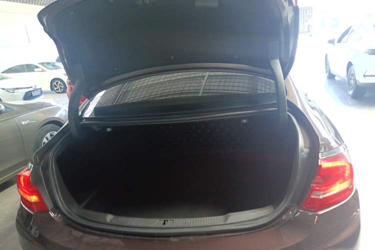 Used Buick LaCrosse 2018 20T Leading Model
