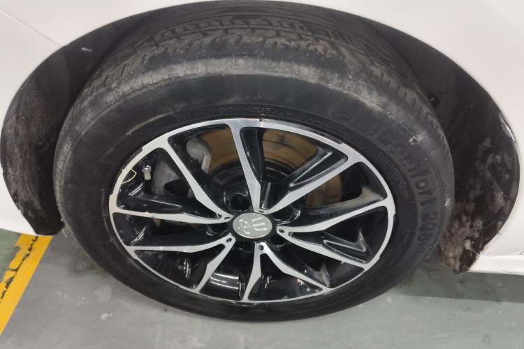 Used BYD Song MAX 2018 1.5T Automatic Smart Connect Elite Model with 6 Seats