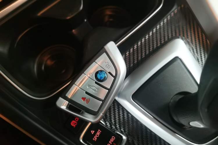 Used BMW 3 Series 2014 320i Active Edition
