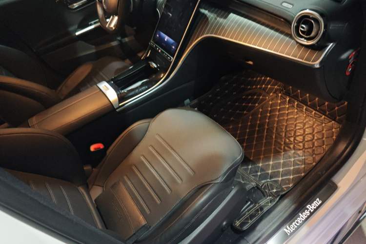 Used Mercedes-Benz C-Class 2023 Restyled C 260 L Sport Edition
