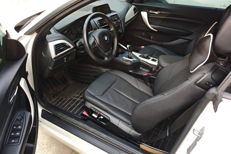 Used BMW 2 Series (Import) 2017 220i Convertible Coupe Leading Model
