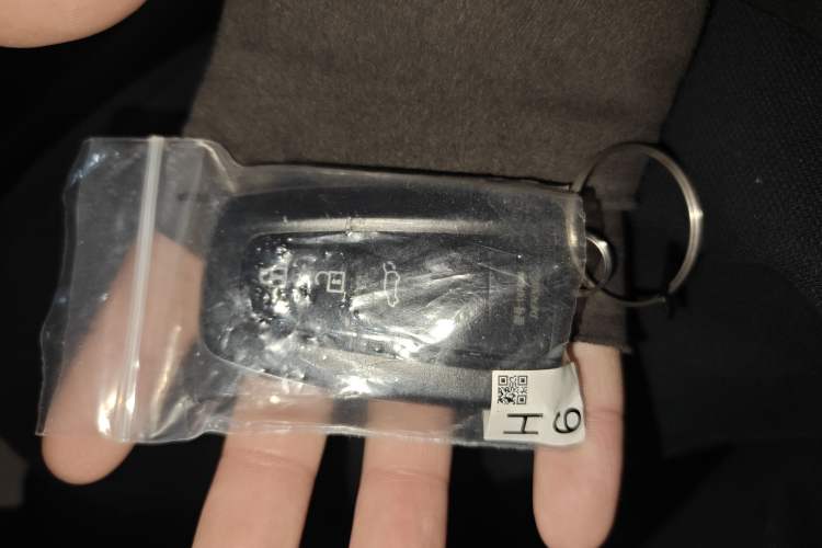 Used Toyota Highlander 2022 Dual-Engine 2.5L Four-Wheel Drive Prestige Version 7 Seats