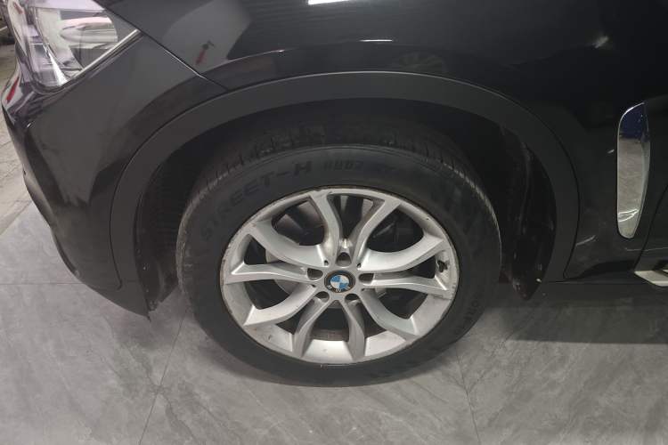 Used BMW X6 2015 xDrive35i Leading Model