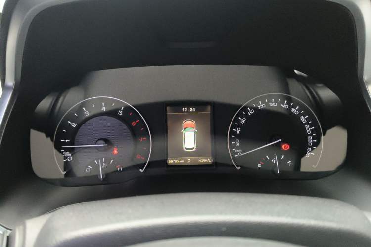 Used Wey VV5 2017 2.0T Ultra-Luxury Version
