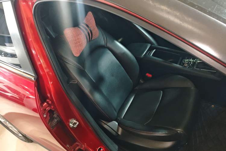 Used Mazda CX-4 2016 2.0L Automatic 2WD Blue Sky Dynamic Edition
