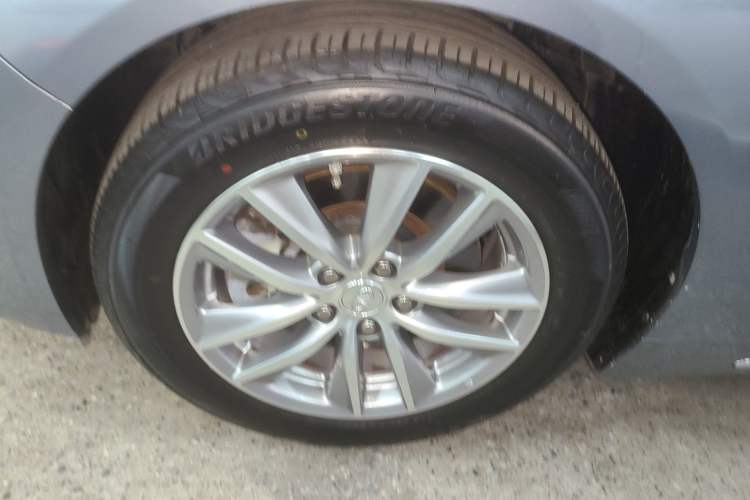 Used Infiniti Q50L 2015 2.0T Comfort Edition
