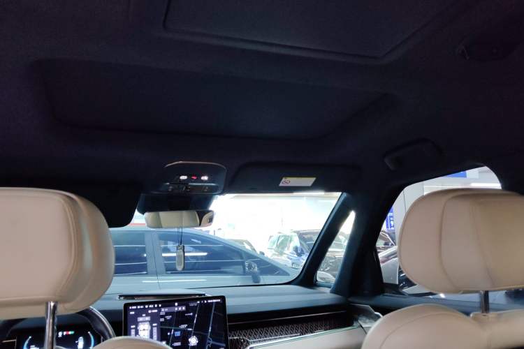 Used Zeekr 009 2022 WE Edition
