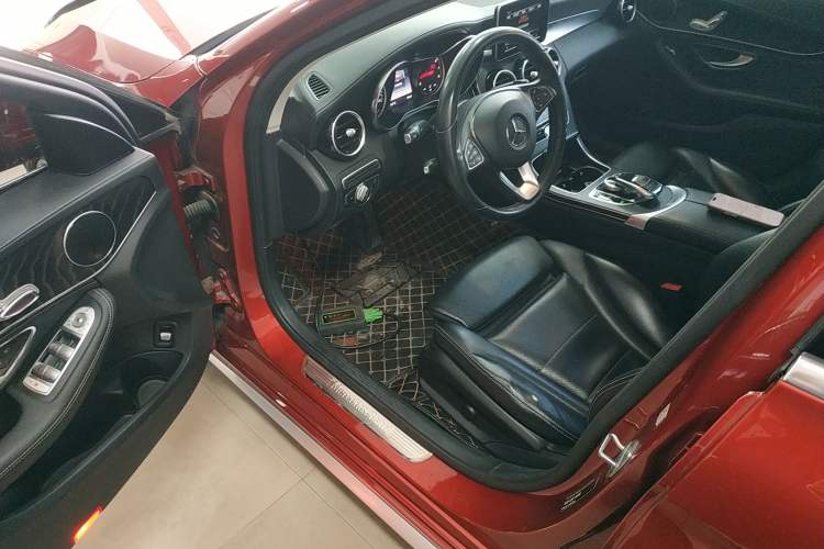 Used Mercedes-Benz C-Class 2017 Restyled C 180 L Fashion Edition Sport Version
