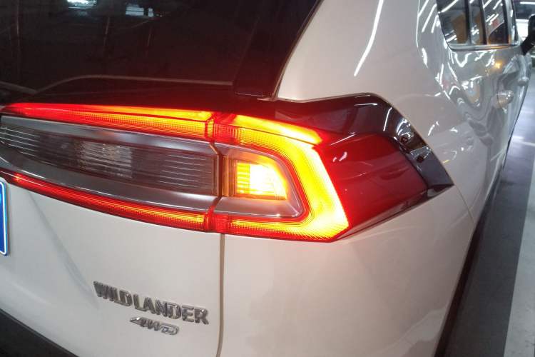 Used Toyota Wildlander 2020 2.0L CVT 4x4 Luxury Edition