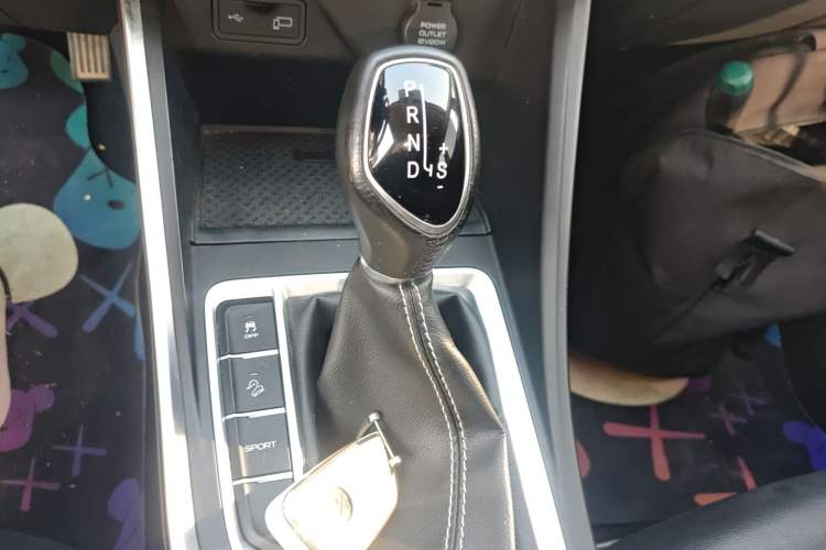 Used Geely Auto Vision X3 2019 Upgraded Model 1.5L CVT Elite Version
