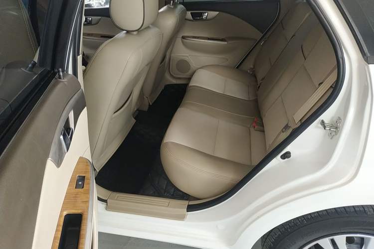 Used Buick Excelle 2015 1.5L Automatic Classic Model
