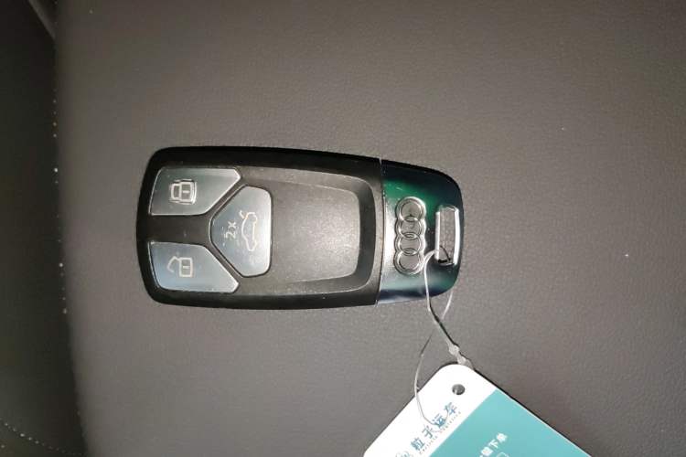 Used Audi Q5L 2022 40T Luxury Dynamic Model
