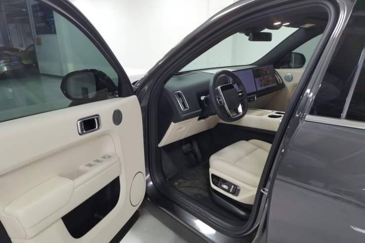 Used Li Auto L7 2023 Pro Model