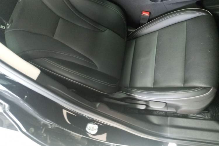 Used Buick Envision 2022 Encore Plus 652T Five-Seat Luxury Model
