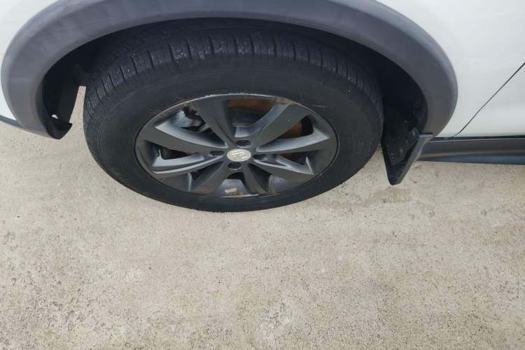 Used BYD Yuan New Energy 2018 EV360 Smart Connect Cool Edition
