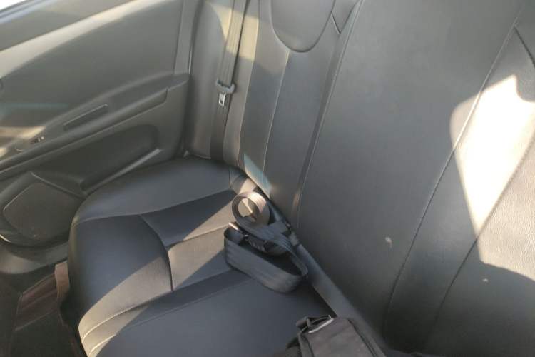 Used Roewe 350 2015 1.5L Manual Luxury Sunroof Edition
