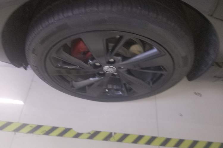 Used Buick Envision 2022 Encore S GS Two-Wheel Drive Smart Sport Model
