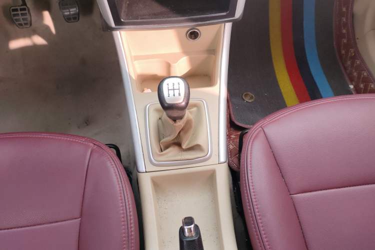 Used BAIC E Series 2012 Hatchback 1.3L Manual Liking Edition
