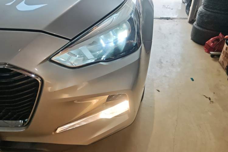 Used Haval M6 2018 Revised Version 1.5T DCT Two-Wheel Drive Elite Edition
