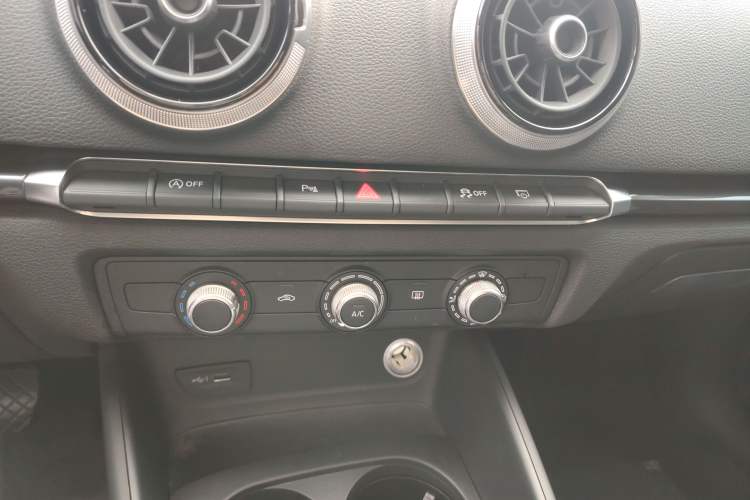 Used Audi A3 2018 30th Anniversary Edition Limousine 35 TFSI Fashion Model