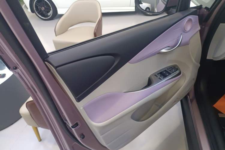 Used BYD Dolphin 2023 420 km Fashion Edition
