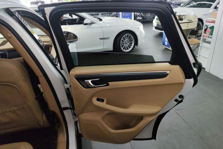 Used Porsche Macan 2017 Macan 2.0T
