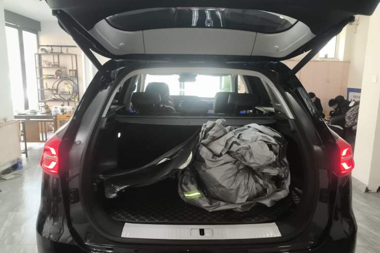 Used Hongqi HS5 2022 Revised Version 2.0T Smart Connect Flagship Edition