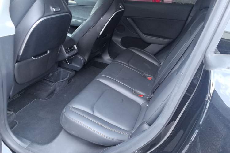 Used Tesla Model Y 2021 Long-Range All-Wheel-Drive Version