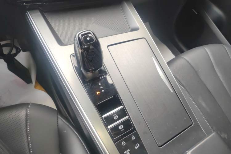 Used Roewe RX5 MAX 2022 1.5T Automatic Zhiwei Prestige Edition