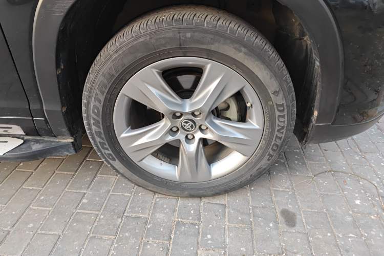 Used Toyota Highlander 2018 2.0T Four-Wheel Drive Prestige Version 7 Seats China VI Standard
