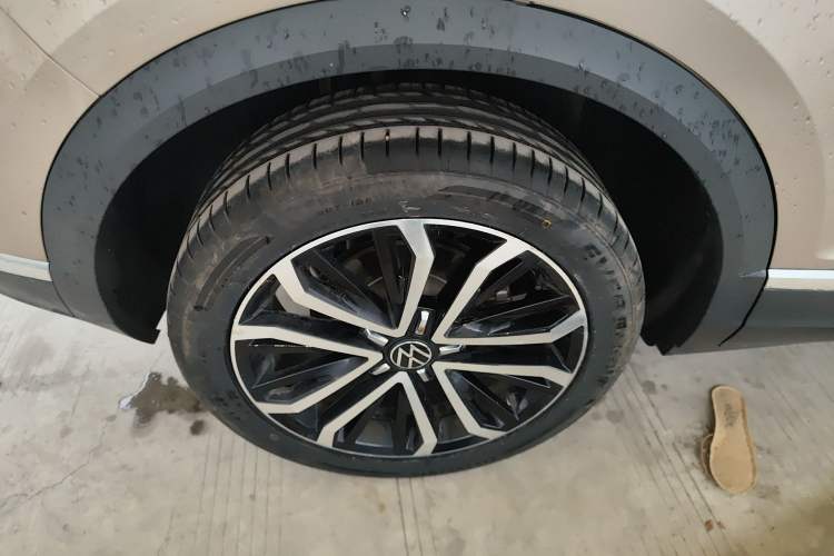 Used Volkswagen T-ROC 2021 280TSI DSG Two-Wheel Drive Comfort Connect Edition