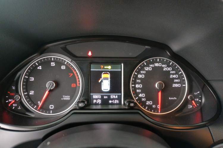 Used Audi Q5 2016 40 TFSI Comfort Model