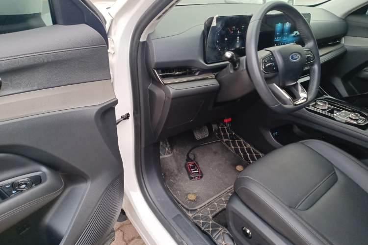 Used Ford Equator Sport 2022 EcoBoost 170 Platinum Edition
