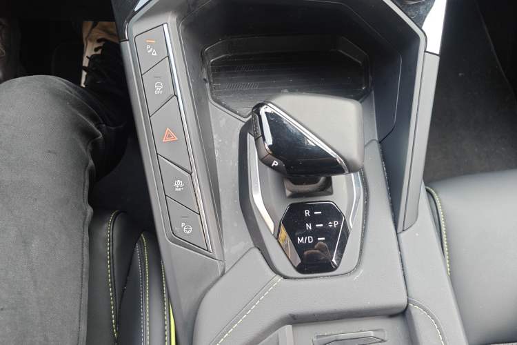 Used Lynk & Co 06 2023 Remix 1.5T Dynamic Halo