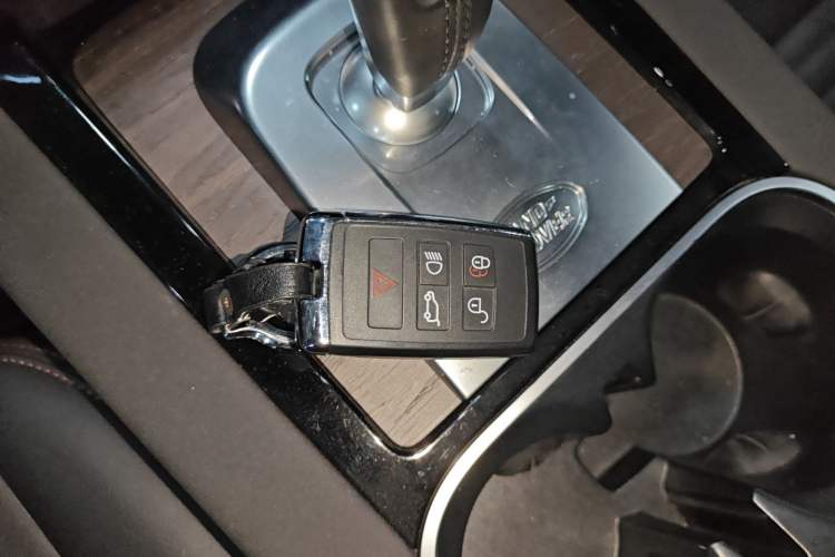 Used Land Rover Discovery Sport 2022 Revised Version 249 PS R-Dynamic S Performance Edition 5 Seats