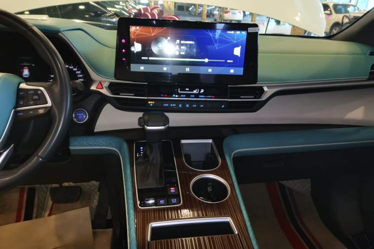 Used Toyota Sienna 2021 2.5L Hybrid Luxury Edition
