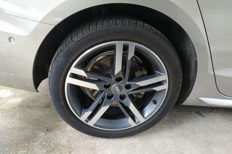 Used Audi A4L 2020 40 TFSI quattro Luxury Dynamic Model