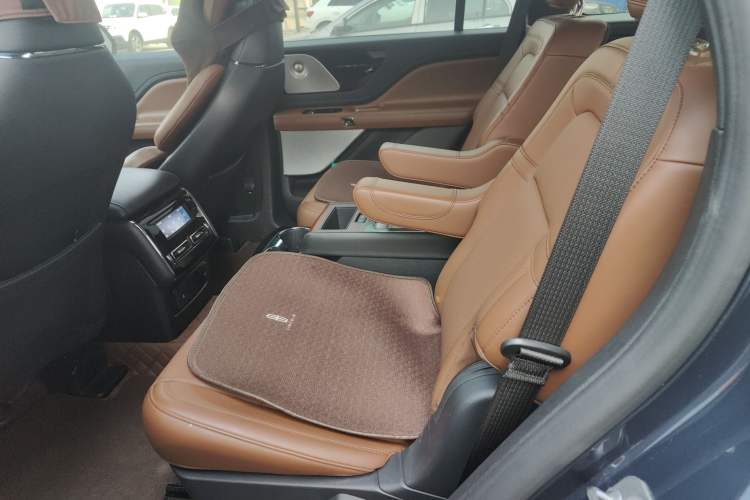 Used Lincoln Aviator 2021 3.0T V6 All-Wheel-Drive Executive Edition
